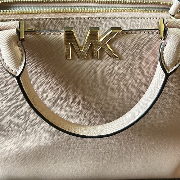 MK Michael Kors Florence Ballet Pink Medium Leather Satchel - Picture 4 of 15